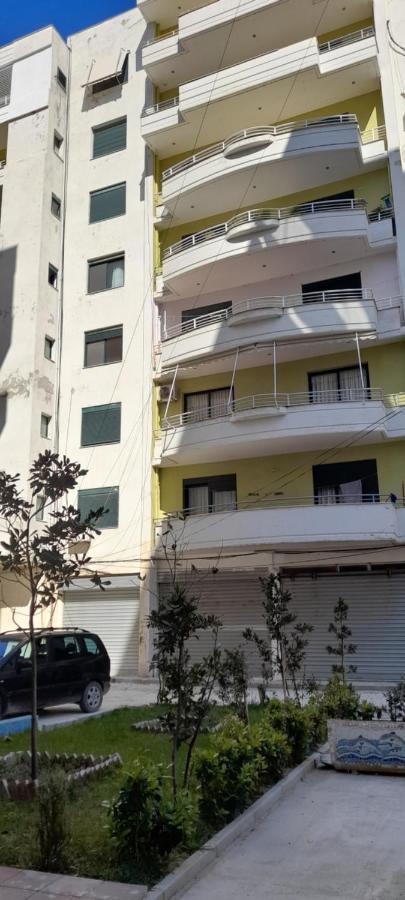 Mucaj House Lägenhet Vlorë Exteriör bild
