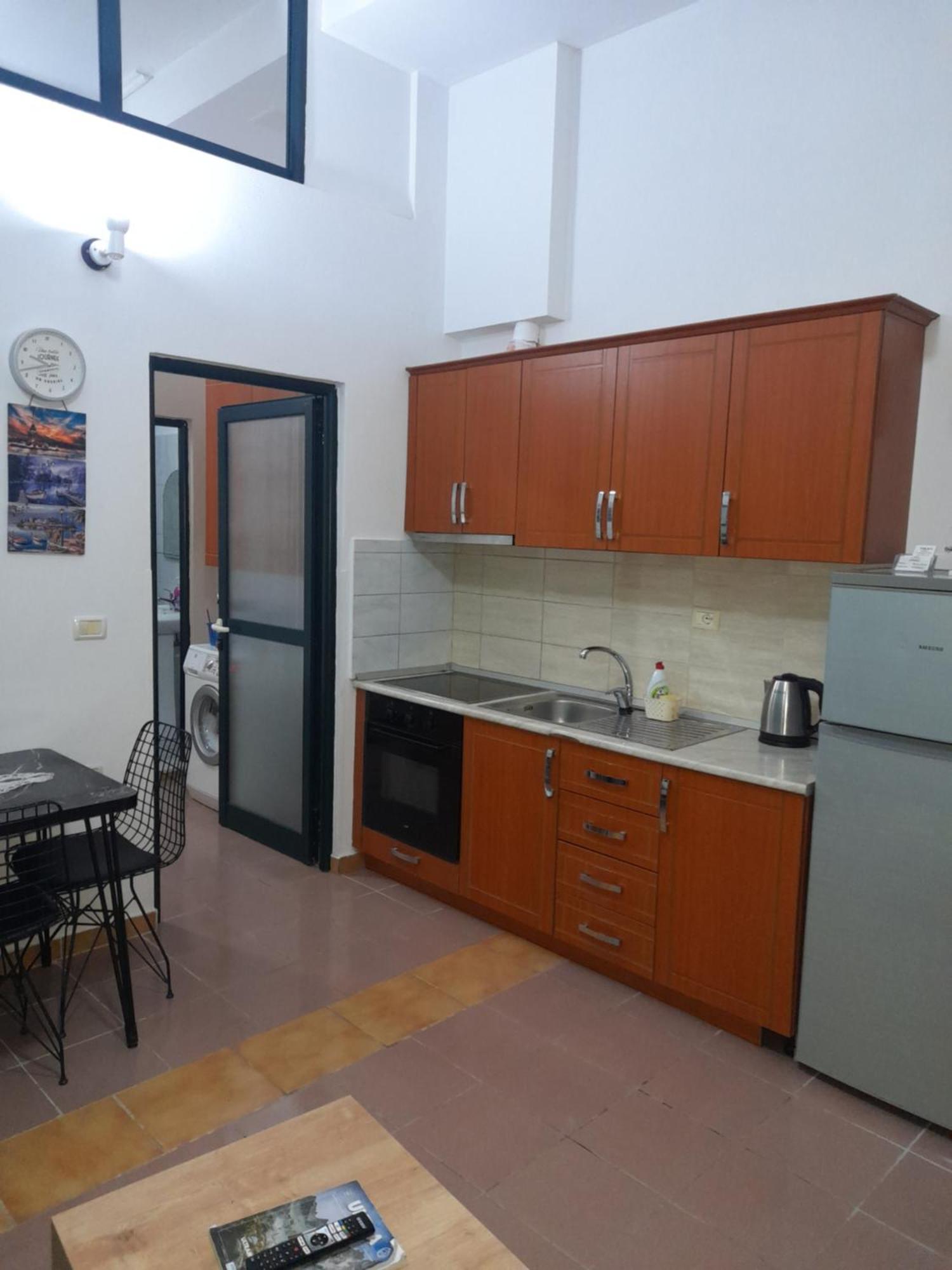 Mucaj House Lägenhet Vlorë Exteriör bild